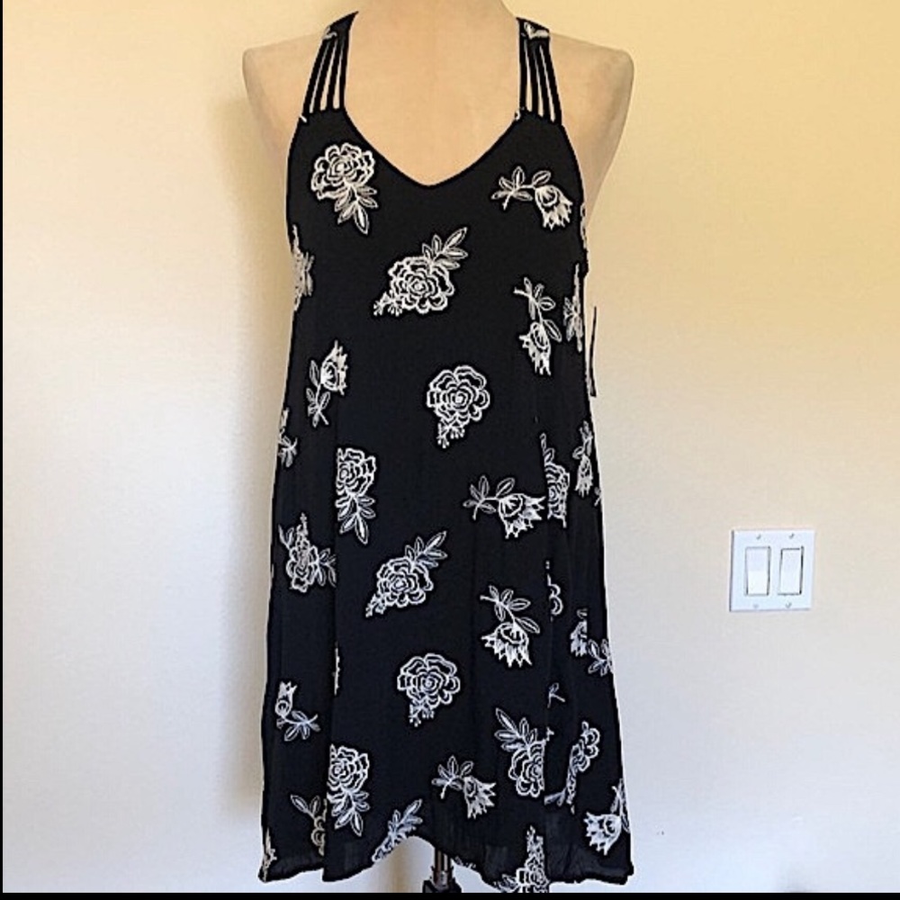 NWT Dillards Brand Sequin Hearts Dress